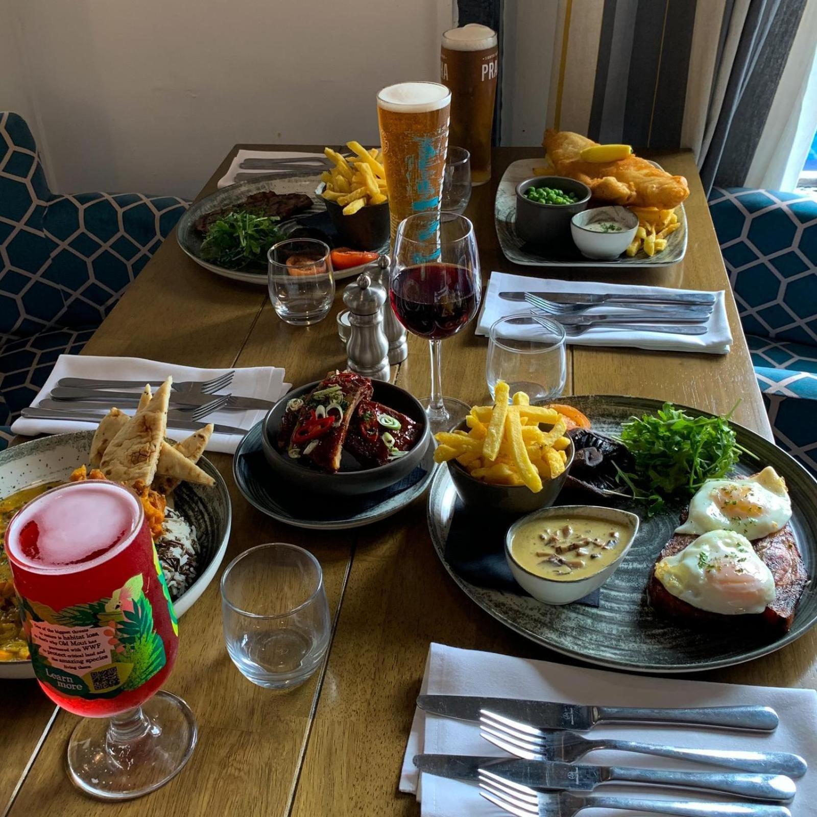 The Kings Head Inn, Home Of The Acle Steak Екстер'єр фото